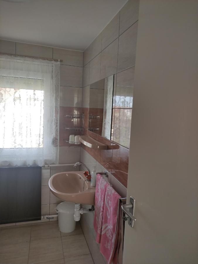 Molnar Vendeghaz Apartment Bük Exterior foto
